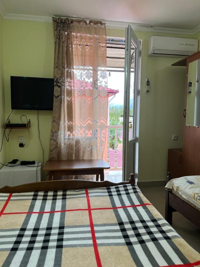 Mimino-Kongo Hotel Ureki Eksteriør bilde